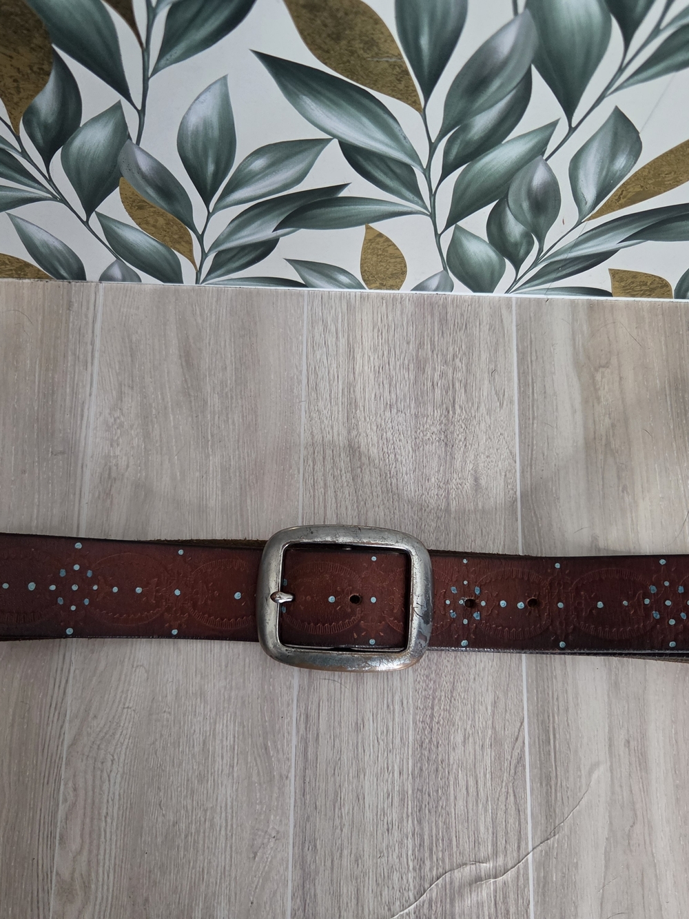 Old Navy Tooled Leather Belt Size L Brown Turquoise Studded Western 1.5"